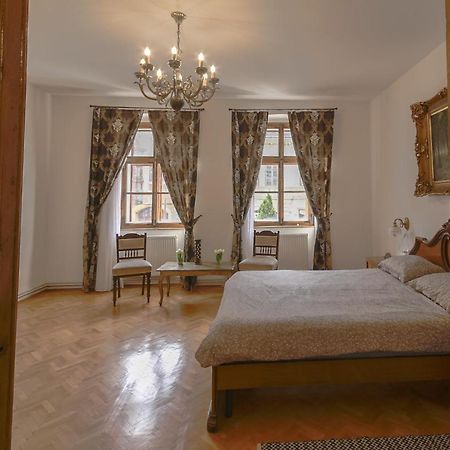 סיגישוארה Illo Tempore - Ultracentral Apartment מראה חיצוני תמונה