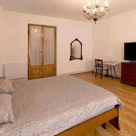סיגישוארה Illo Tempore - Ultracentral Apartment מראה חיצוני תמונה