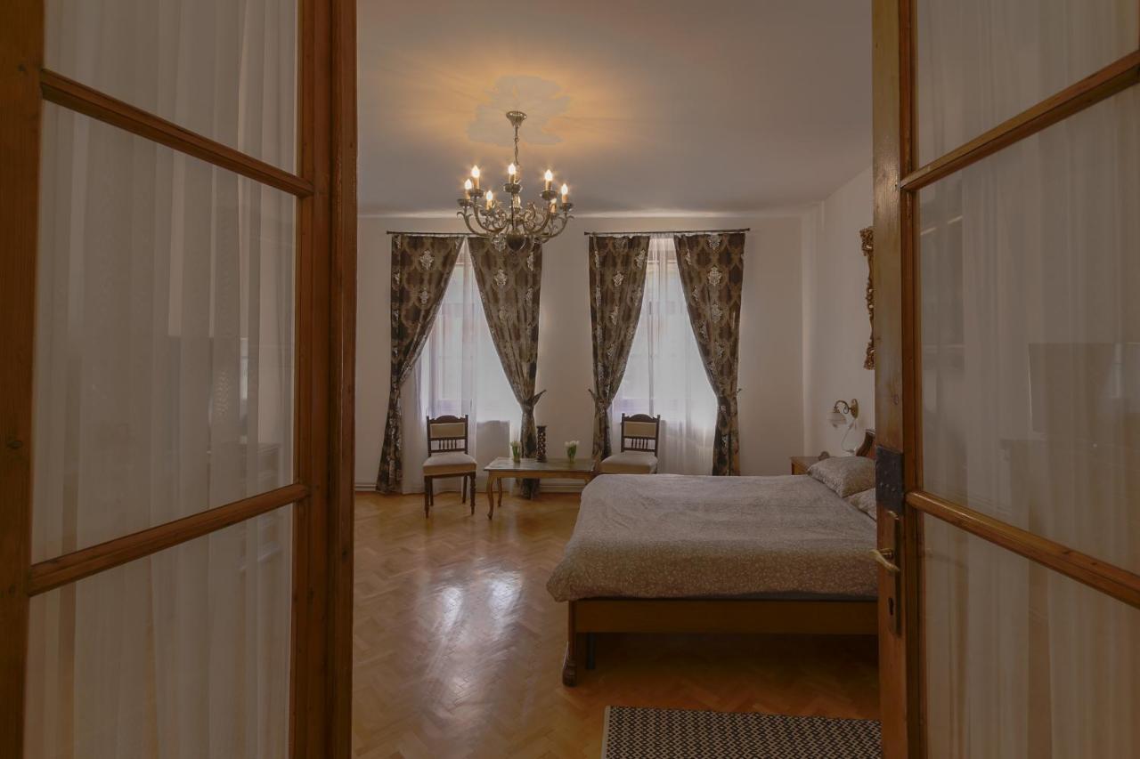 סיגישוארה Illo Tempore - Ultracentral Apartment מראה חיצוני תמונה